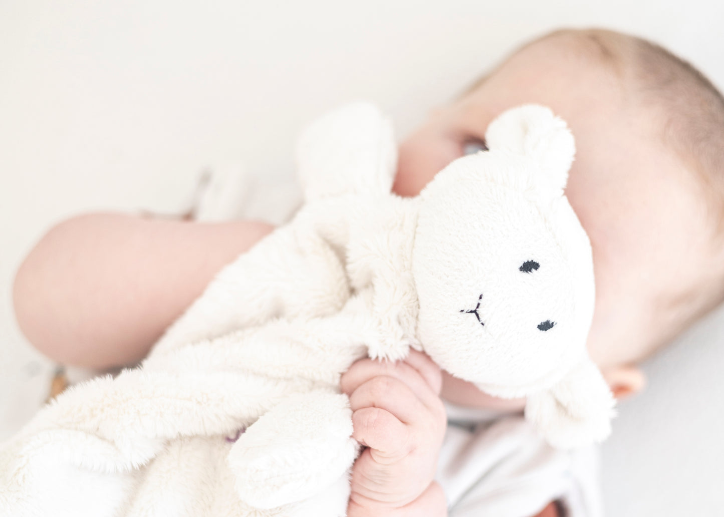 Schaapje knuffeldoekje – gepersonaliseerd met naam