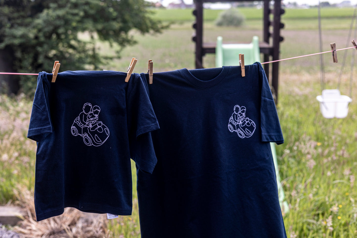 T-shirt met gepersonaliseerde lijntekening